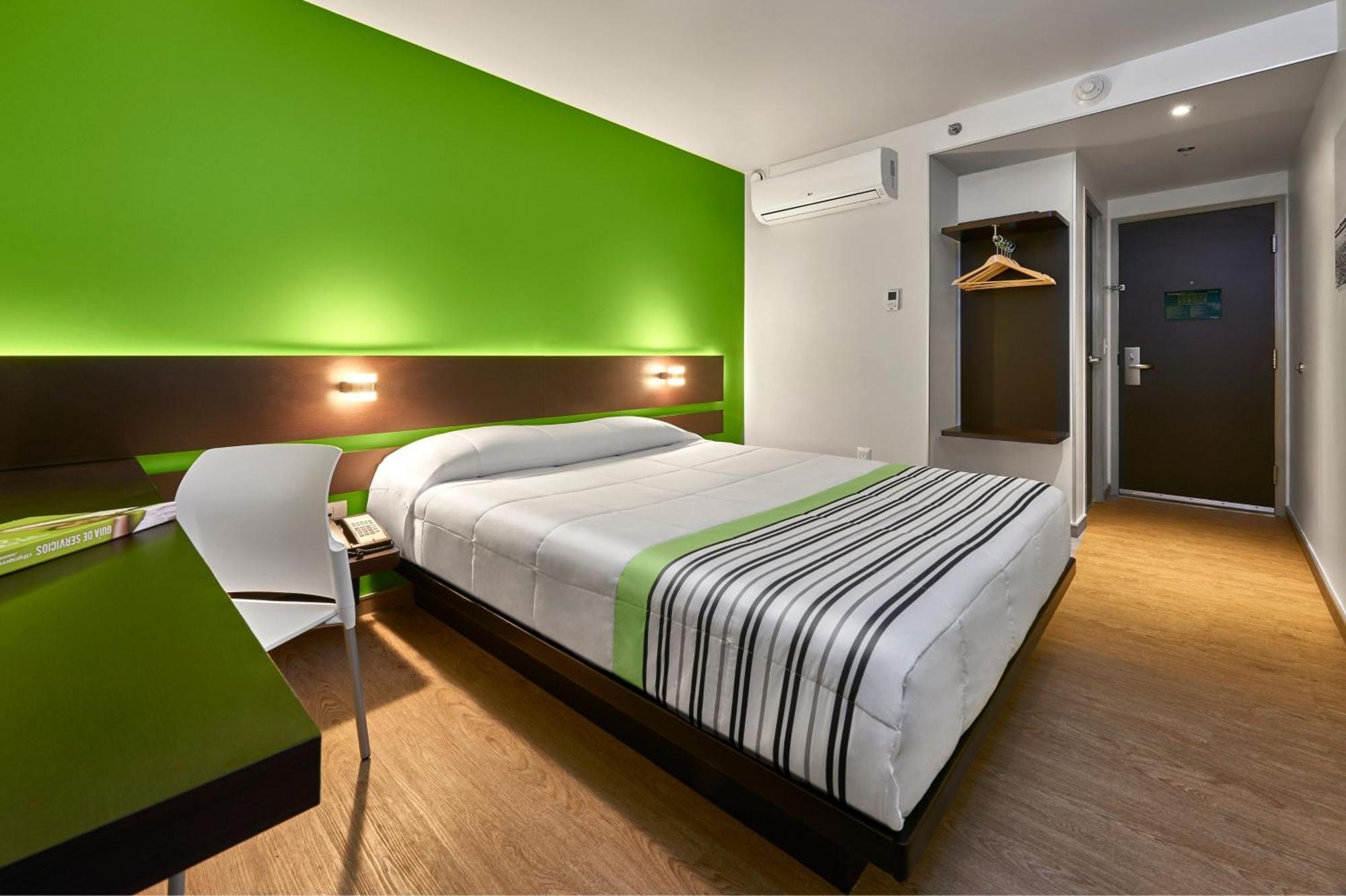 City Express Junior By Marriott Toluca Zona Industrial Dış mekan fotoğraf